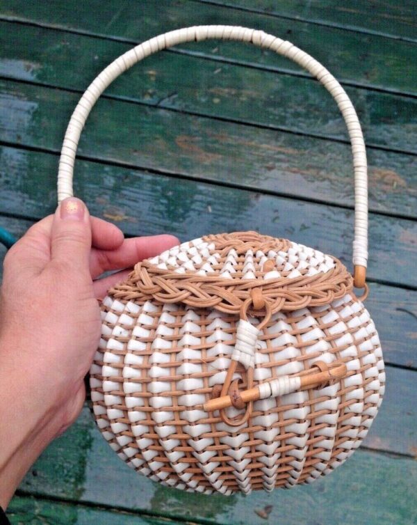 1960's PROVENCE BOHO WOVEN ROUND BASKET PURSE BALL SHAPE PVC & WICKER FRANCE - Image 4