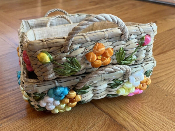 2 Vintage Bright Flower Nesting Woven Straw Lined Casserole Dish Carrier Baskets - Image 3