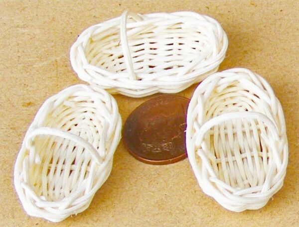 3 Handmade Wicker Baskets 3.8cm x 2.2cm Tumdee 1:12 Scale Dolls House F