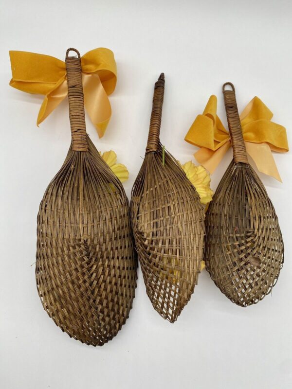 3 Wicker Rattan Boho Wall Hanging Basket Scoop Spoon Faux Flowers 70s Grannycore - Image 3