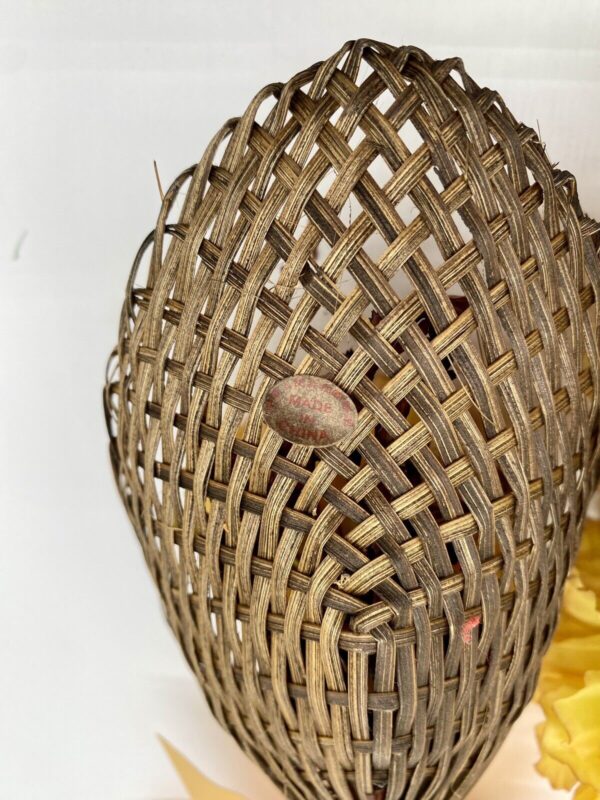 3 Wicker Rattan Boho Wall Hanging Basket Scoop Spoon Faux Flowers 70s Grannycore - Image 5