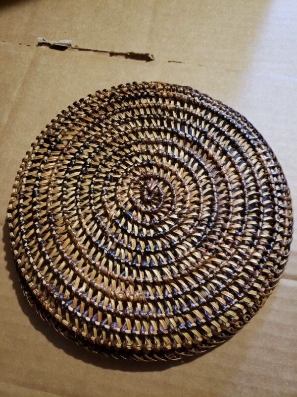 8" Vintage Round Wicker Trivet Grass Mat Handmade Boho Southwest Decor - Image 6