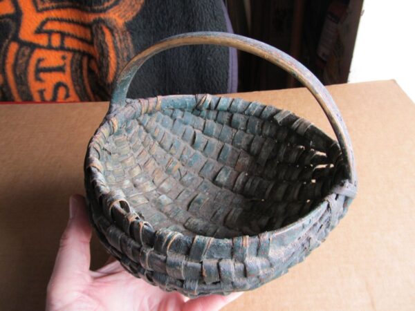 Antique Estate Country Primitive Basket w/ Green Paint Woven Oak Split - Solid - Image 2