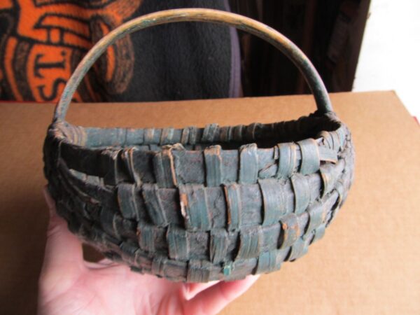 Antique Estate Country Primitive Basket w/ Green Paint Woven Oak Split - Solid - Image 4