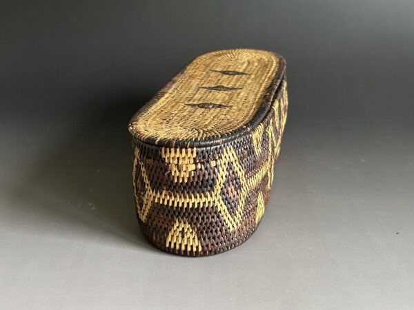 Antique Romblon Island Philippines Fine Weave Lidded Basket - Image 3