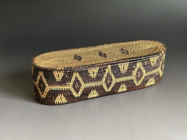 Antique Romblon Island Philippines Fine Weave Lidded Basket - Image 4