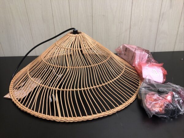 Arturesthome Hand Woven Rattan Hat Pendent Light