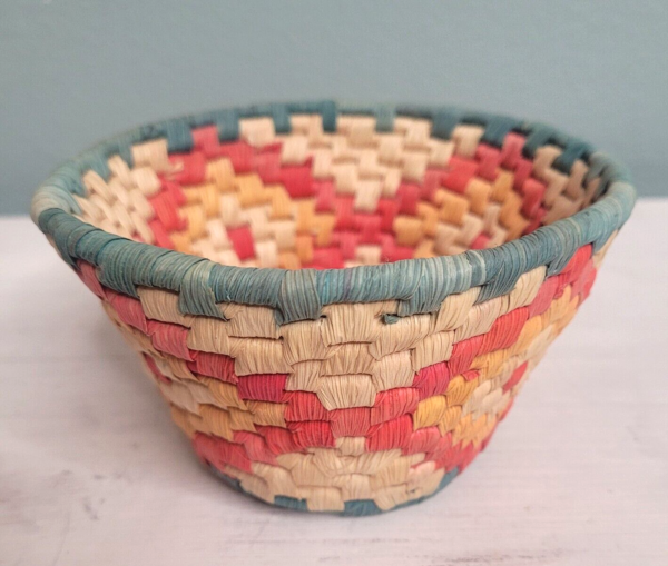 Boho Hand Woven Straw Cane Wrapped Coiled Flat Bottom Basket 5" small vintage - Image 4