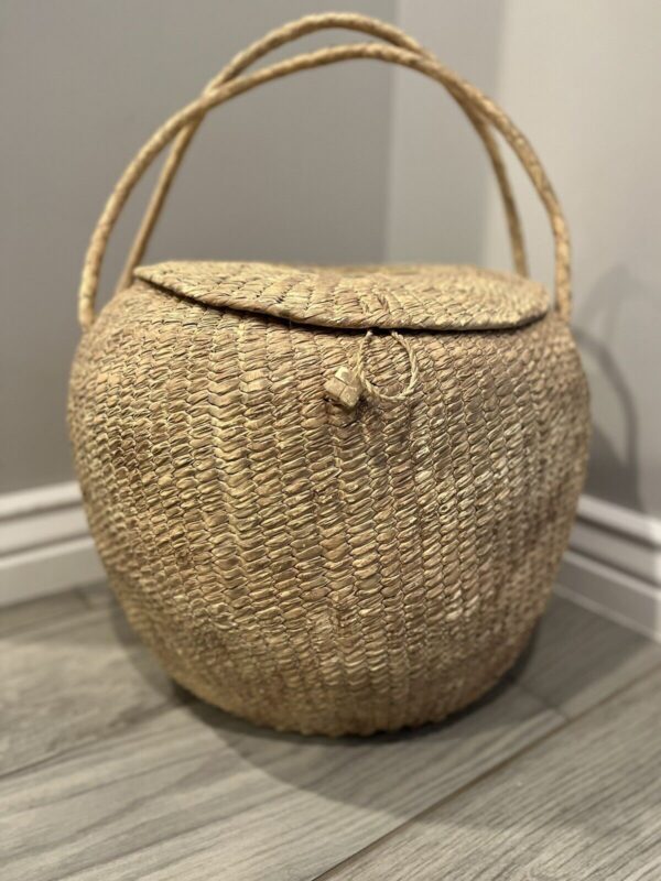 Boho Handmade Round Woven Raffia Crochet Straw Wicker Storage Basket Lid Handles - Image 4