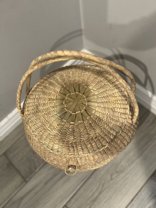 Boho Handmade Round Woven Raffia Crochet Straw Wicker Storage Basket Lid Handles - Image 5