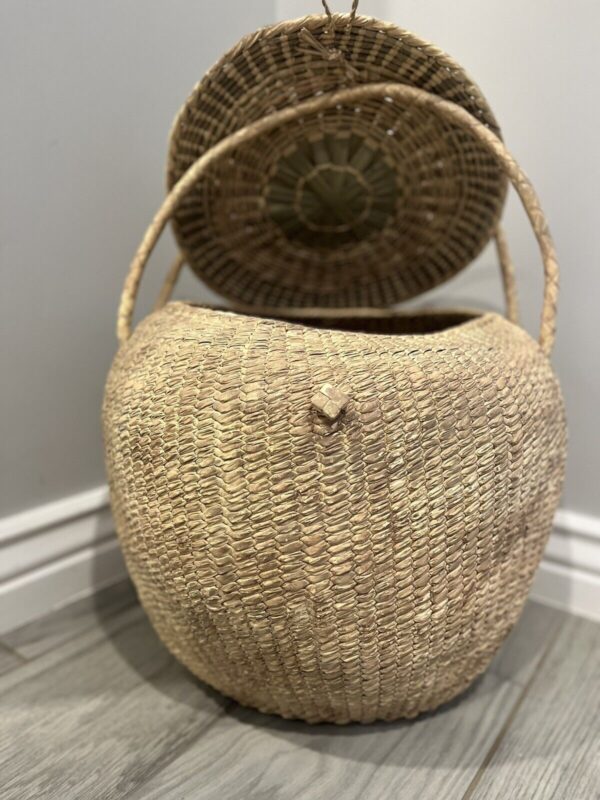 Boho Handmade Round Woven Raffia Crochet Straw Wicker Storage Basket Lid Handles - Image 6