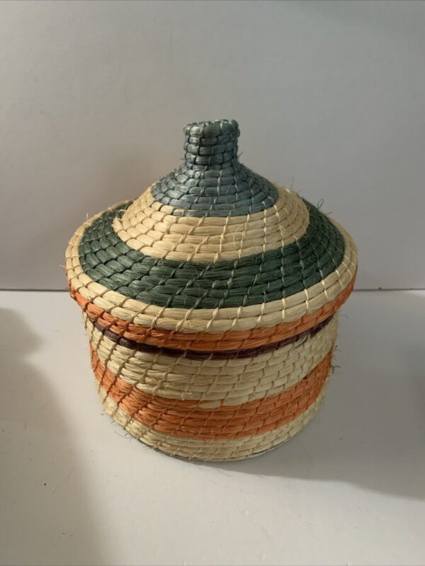 BOHO Style Basket with Lid SEAGRASS Woven Round Tri-color 8" Tall 7.5" Diameter