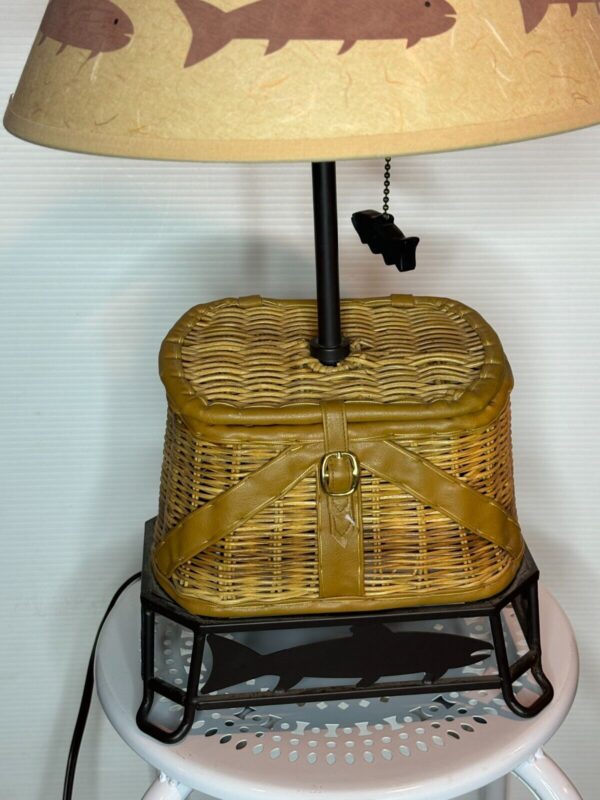 Cabin Lake Fly Fishing Fisherman Wicker Vintage Creel Basket Table Lamp & Shade - Image 4