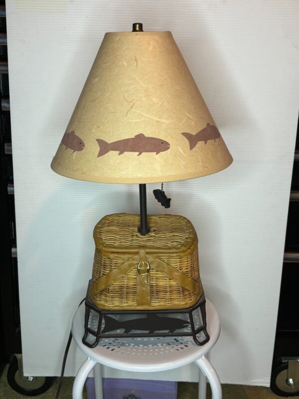 Cabin Lake Fly Fishing Fisherman Wicker Vintage Creel Basket Table Lamp & Shade - Image 2