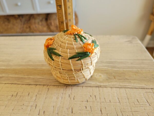 🏵️EUC Mini Woven Embroidered Floral Tortilla Warmer Storage Doll Accessory Boho - Image 5