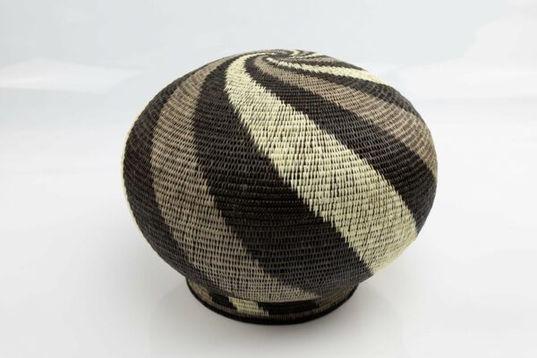 Hand Woven Large Basket - Image 5