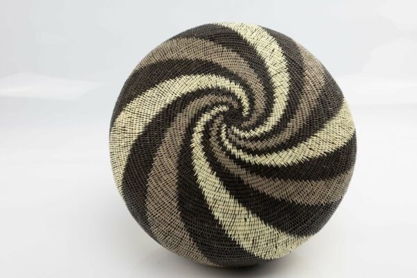 Hand Woven Large Basket - Image 6