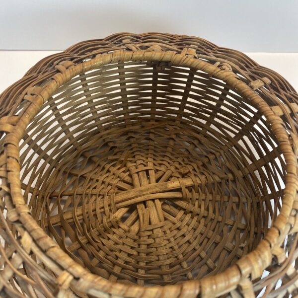 Handmade Round Woven Basket With Carved Cat on Lid Boho Style CAT LOVERS - Image 5