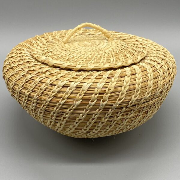 Handmade Shalimar Collection Reed and Date Leaves Woven Basket With Lid Pakistan - Image 2