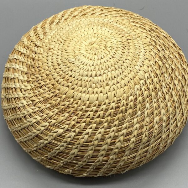 Handmade Shalimar Collection Reed and Date Leaves Woven Basket With Lid Pakistan - Image 4