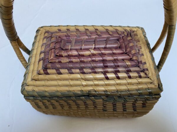 Handwoven Small Coiled Straw Rectangle Basket w/Lid Handle Trinket Rustic Boho - Image 2