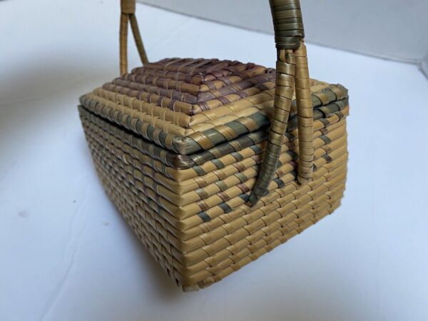 Handwoven Small Coiled Straw Rectangle Basket w/Lid Handle Trinket Rustic Boho - Image 3