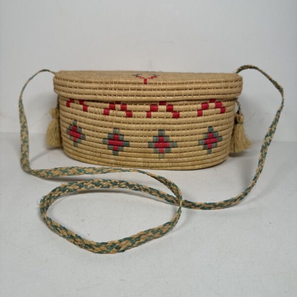 Handwoven Straw Basket With Lid / Tassels / Strap Boho Purse Bag Bohemian Decor