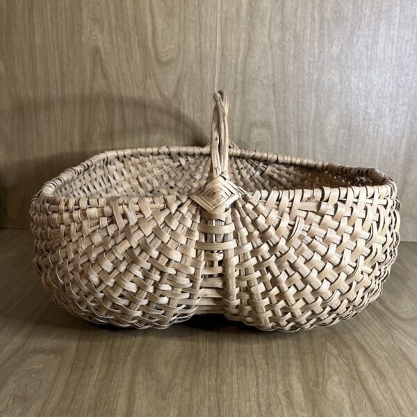 Large Vtg Gathering Buttocks Basket Hand Woven Split 17x20x13” Primitive Style - Image 3