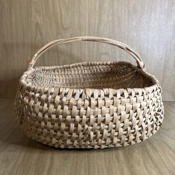 Large Vtg Gathering Buttocks Basket Hand Woven Split 17x20x13” Primitive Style - Image 4