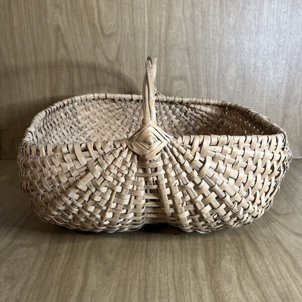 Large Vtg Gathering Buttocks Basket Hand Woven Split 17x20x13” Primitive Style