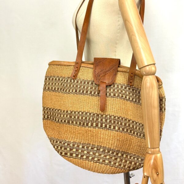 Large Woven Brown Jute Basket Bag Tote Embossed Leather Trim Zips Closed