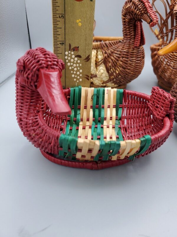 Lot of 4 Vintage Boho Wicker Rattan Woven Bird Baskets Ducks Peacock Turkey - Image 5