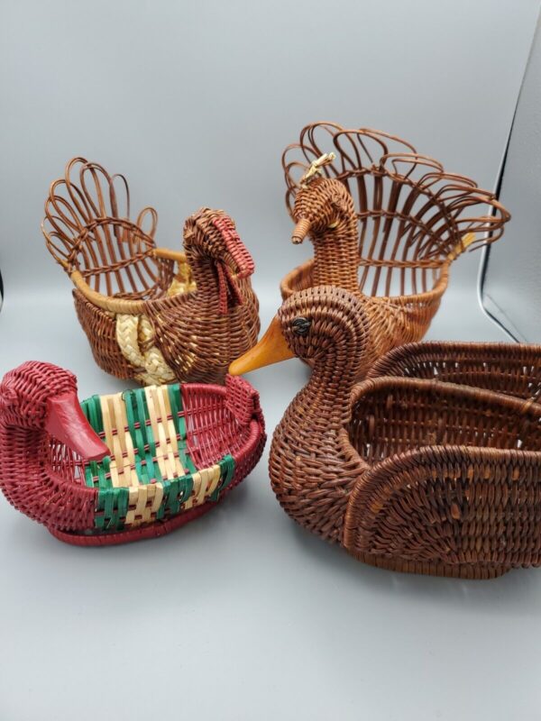 Lot of 4 Vintage Boho Wicker Rattan Woven Bird Baskets Ducks Peacock Turkey