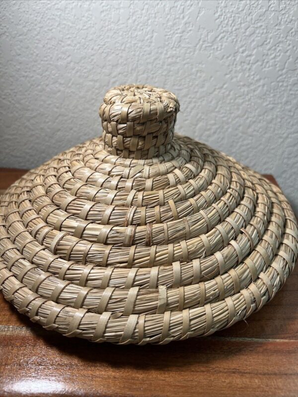 MCM Hand Woven Round Basket w/ Lid Boho Medium Tan Decorative Natural Beehive - Image 6