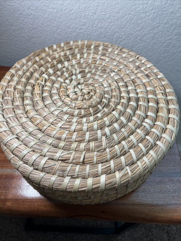 MCM Hand Woven Round Basket w/ Lid Boho Medium Tan Decorative Natural Beehive - Image 4