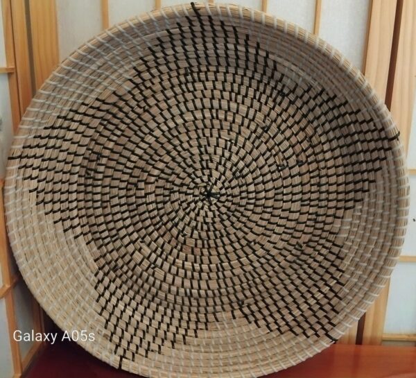 Natural Seagrass Large Decorative Basket Bowl Plastic Weaving Star Pattern