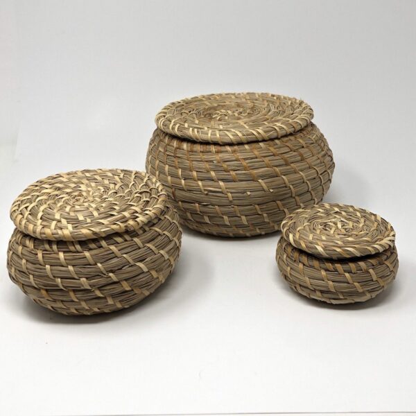 Nesting Baskets Lids Seagrass Round Set of 3 Boho Farmhouse Chic Country Storage - Image 2