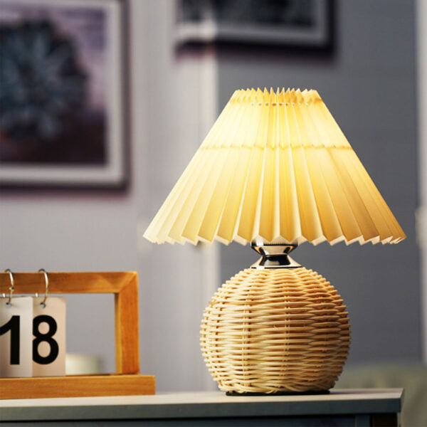 Nordic Homestay Pleated Table Lamp Bedroom Bedside Sleep Ins Creative Atmosph - Image 3