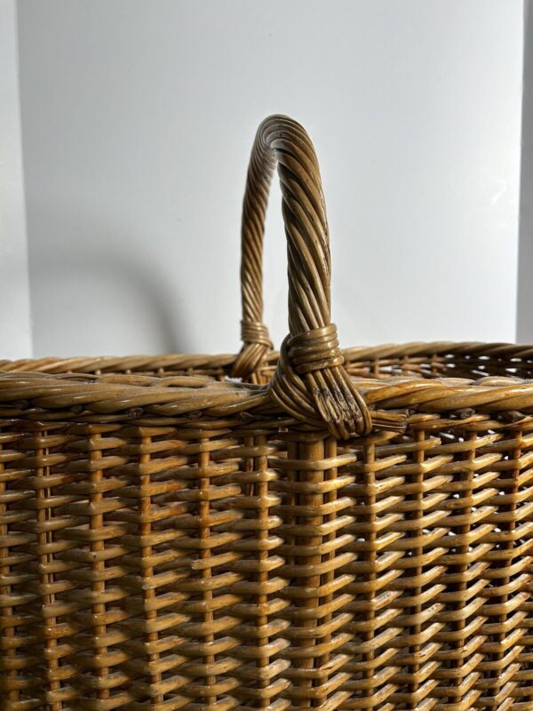 Oval Wicker Basket 19x19x11 - Image 2