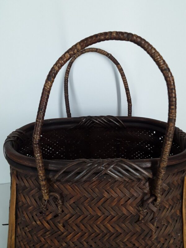 Rare Ikebana Japanese woven bamboo basket Purse? With Arch Handles - Image 3