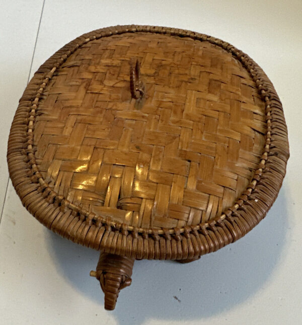 Rattan Turtle 8” by 6.5 Storage trinket Basket with Lid Boho Eclectic vintage - Image 3