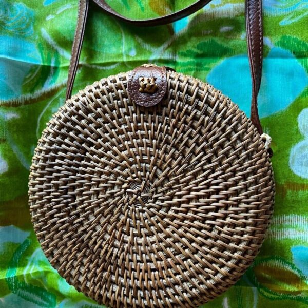 Round Hand Woven Straw Basket Purse Crossbody Bag Boho Cute! - Image 3