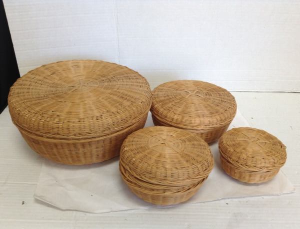 Set 4 Vintage Round Woven Nesting Lidded Baskets Boho Handmade Storage Natural - Image 2