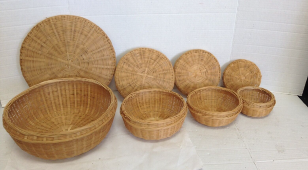 Set 4 Vintage Round Woven Nesting Lidded Baskets Boho Handmade Storage Natural