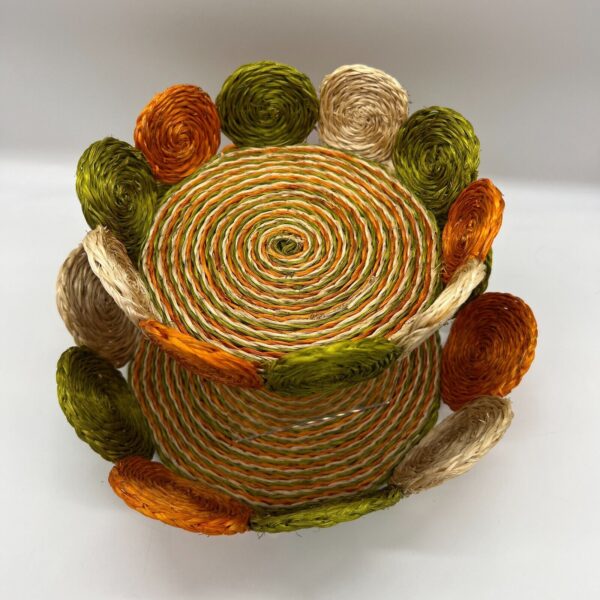 Set of round woven green orange white raffia nesting baskets boho 70s decor - Image 3