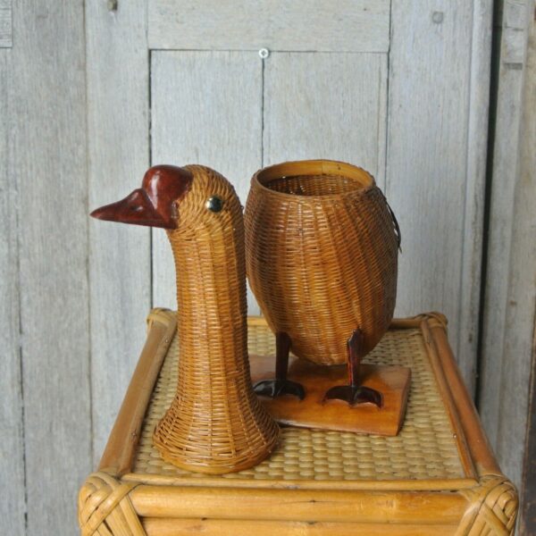 Shanghai Handicrafts Woven Rattan Bamboo Wicker Goose / Runner Duck Basket - Image 5