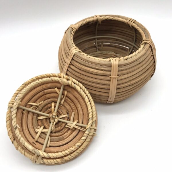 Small Basket Handwoven Lidded Rattan Southwest Style Boho Wire Reinforced - Image 3