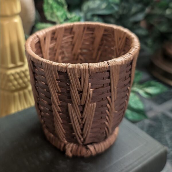 Small Vintage Natural Hand Woven Boho Basket, Pencil, Pen, Makeup Brush Holder - Image 2