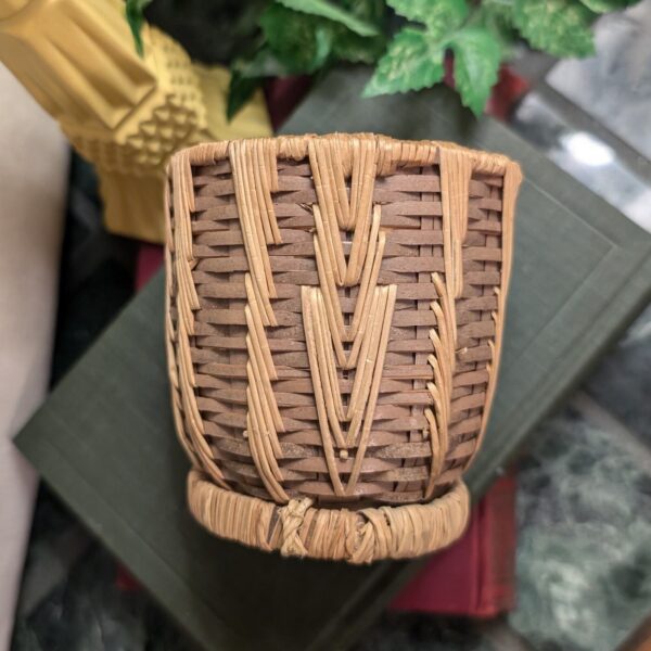 Small Vintage Natural Hand Woven Boho Basket, Pencil, Pen, Makeup Brush Holder - Image 3