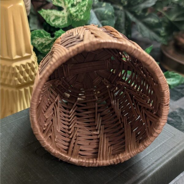 Small Vintage Natural Hand Woven Boho Basket, Pencil, Pen, Makeup Brush Holder - Image 5